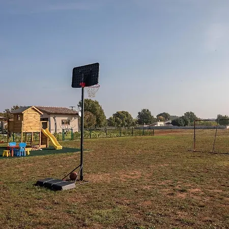 Mit Privatpool Fuer 7 Personen Ca 200 Qm In Loborika, Istrien Suedkueste Von Istrien Loborika